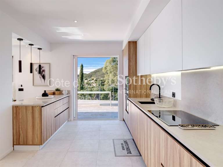 Maison avec Vue sur mer Roquebrune-sur-Argens - 6 chambres - 175m²