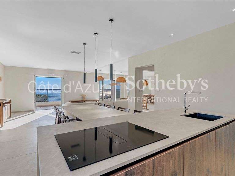 Maison avec Vue sur mer Roquebrune-sur-Argens - 5 chambres - 230m²