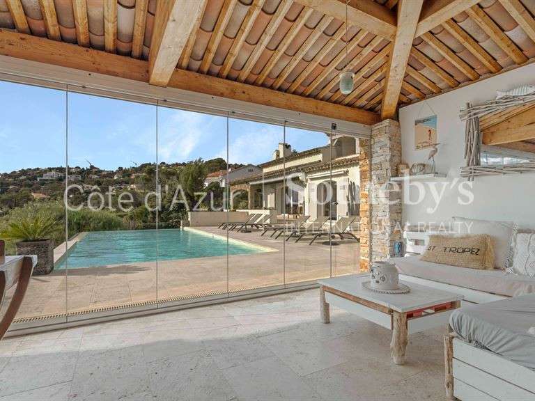 House with Sea view Roquebrune-sur-Argens - 6 bedrooms - 250m²