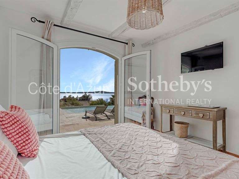 House with Sea view Roquebrune-sur-Argens - 6 bedrooms - 250m²