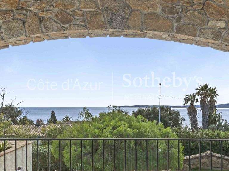 House with Sea view Roquebrune-sur-Argens - 6 bedrooms - 250m²