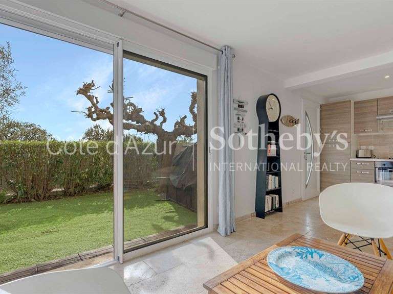 House with Sea view Roquebrune-sur-Argens - 6 bedrooms - 250m²