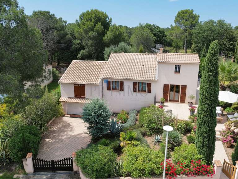 House Roquebrune-sur-Argens - 3 bedrooms - 113m²