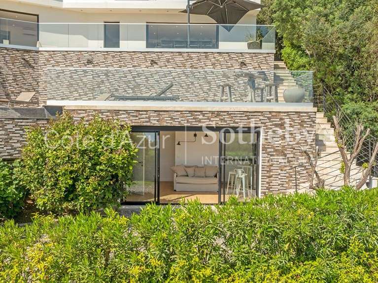 House with Sea view Roquebrune-sur-Argens - 6 bedrooms - 265m²