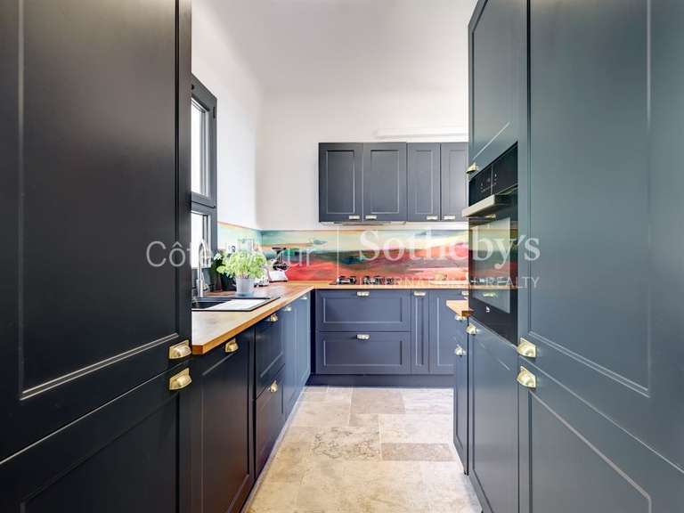 Maison Roquebrune-sur-Argens - 4 chambres - 183m²