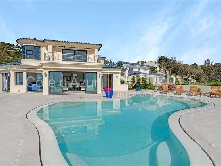 Maison avec Vue sur mer Roquebrune-sur-Argens - 5 chambres - 288m²