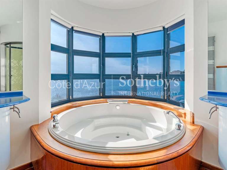 Maison avec Vue sur mer Roquebrune-sur-Argens - 5 chambres - 288m²