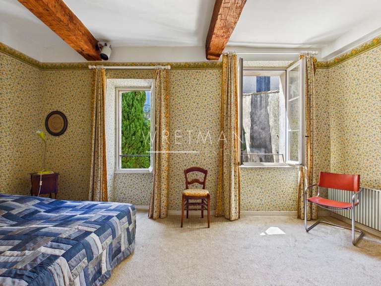 Maison Roquebrune-sur-Argens - 5 chambres - 244m²