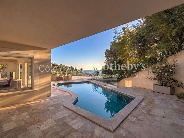 Maison avec Vue sur mer Roquebrune-sur-Argens - 5 chambres - 216m²