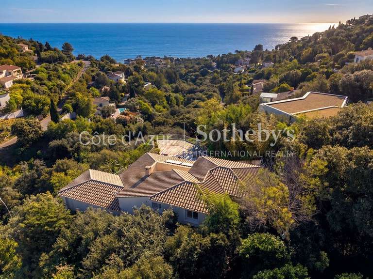 Maison avec Vue sur mer Roquebrune-sur-Argens - 5 chambres - 216m²