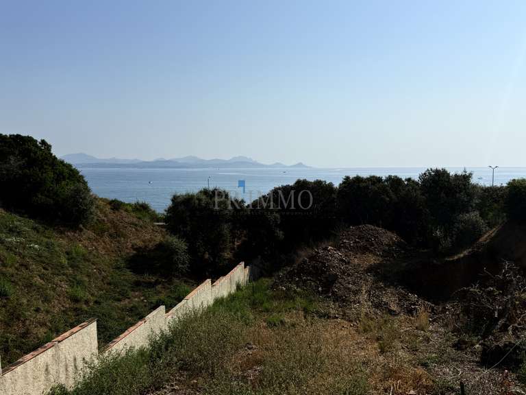 Maison Roquebrune-sur-Argens - 710m²
