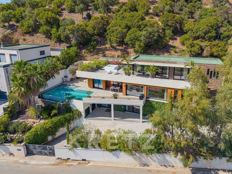 Maison avec Vue sur mer Roquebrune-sur-Argens - 3 chambres - 325m²