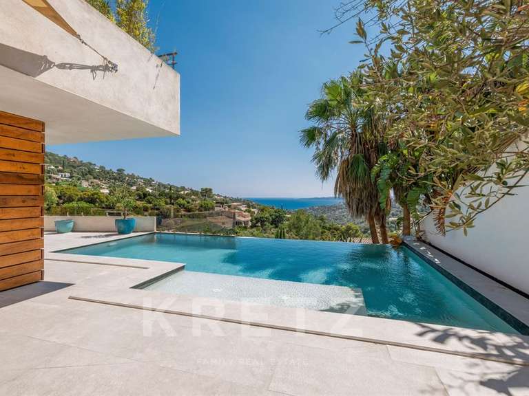 Maison avec Vue sur mer Roquebrune-sur-Argens - 3 chambres - 325m²