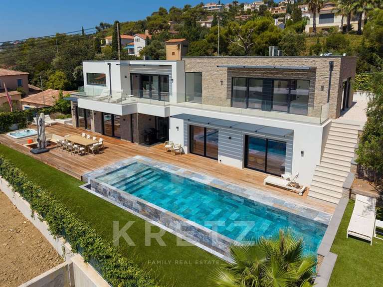 Maison avec Vue sur mer Roquebrune-sur-Argens - 4 chambres - 242m²