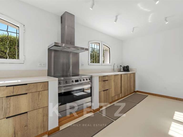 Maison avec Vue sur mer Roquebrune-sur-Argens - 5 chambres - 180m²