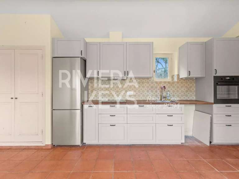 Propriété Roquebrune-sur-Argens - 9 chambres - 525m²