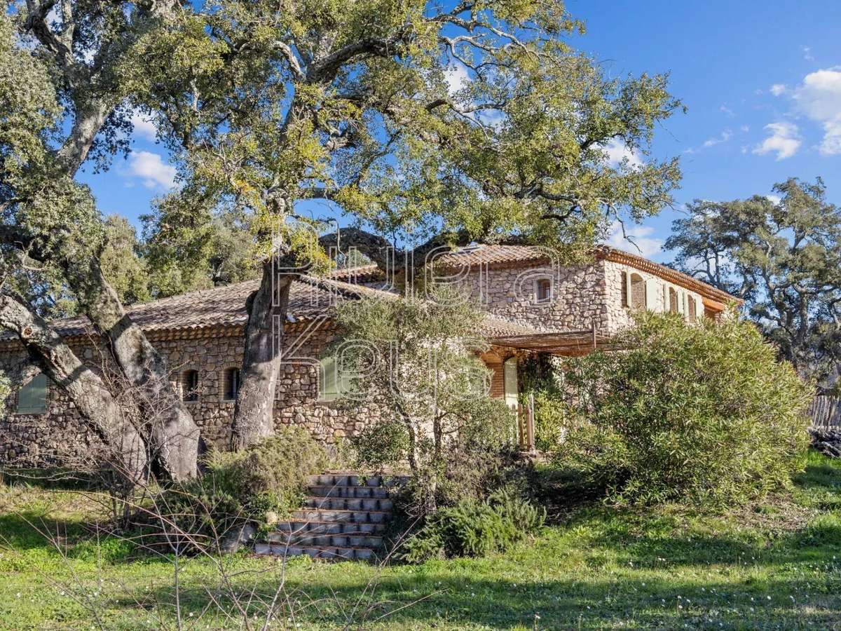 Propriété Roquebrune-sur-Argens