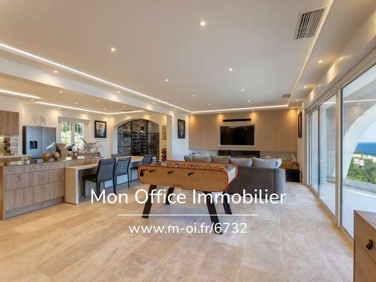 Propriété avec Vue sur mer Roquebrune-sur-Argens - 5 chambres - 254m²