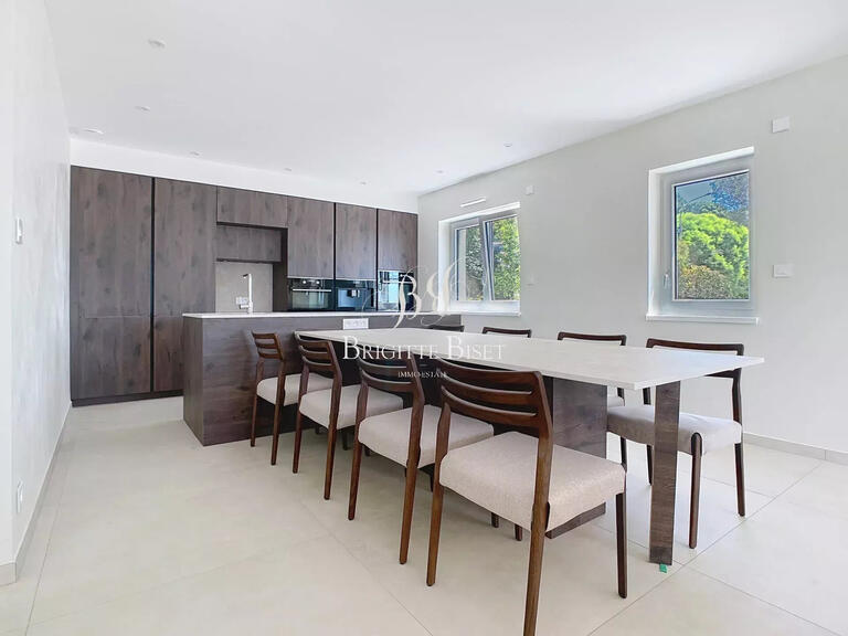 Villa Roquebrune-sur-Argens - 5 bedrooms - 240m²