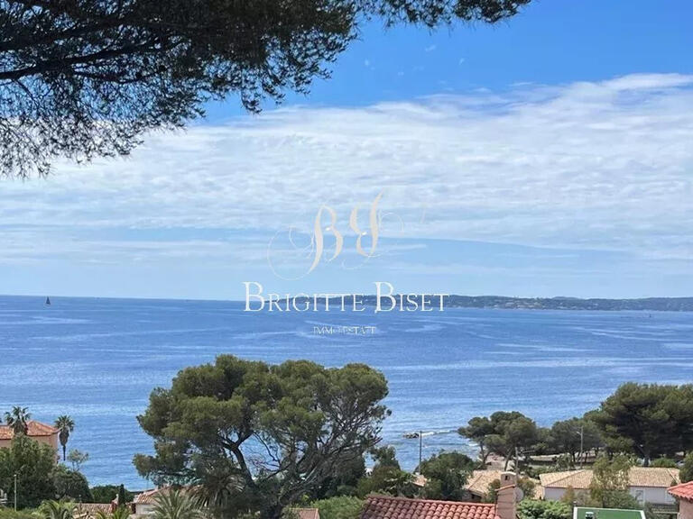 Villa Roquebrune-sur-Argens - 5 bedrooms - 240m²