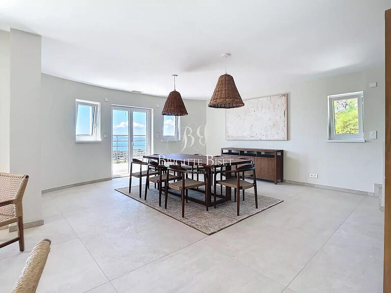 Villa Roquebrune-sur-Argens - 5 bedrooms - 240m²