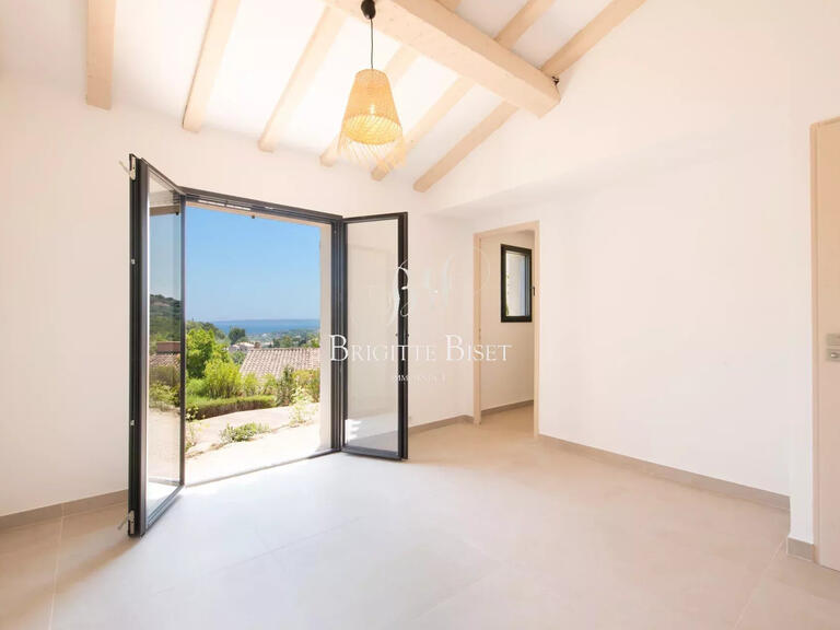 Villa Roquebrune-sur-Argens - 4 chambres - 145m²