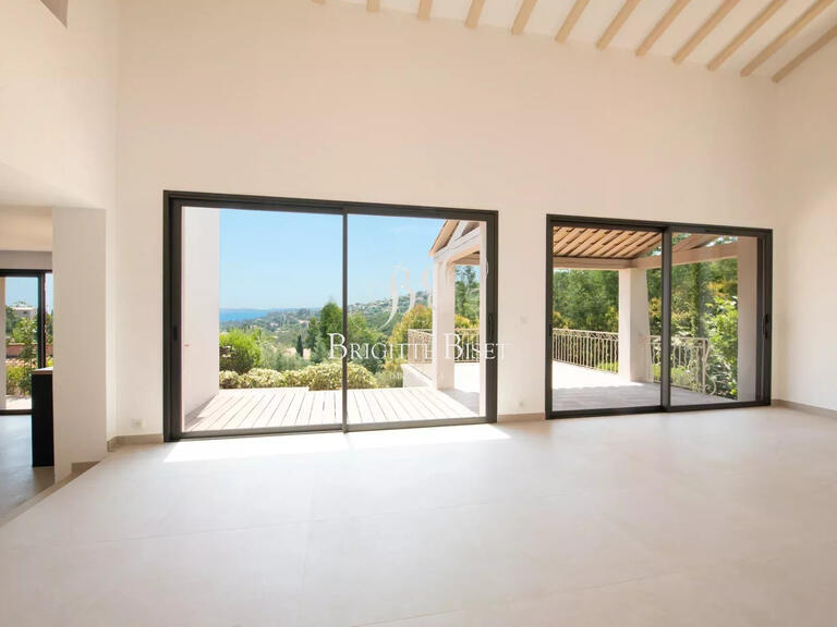 Villa Roquebrune-sur-Argens - 4 chambres - 145m²