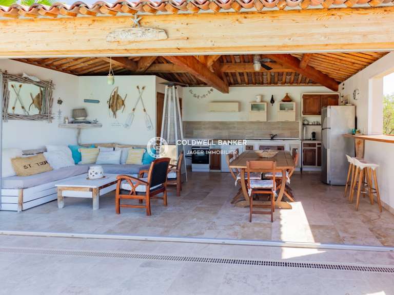 Villa with Sea view Roquebrune-sur-Argens - 6 bedrooms - 298m²