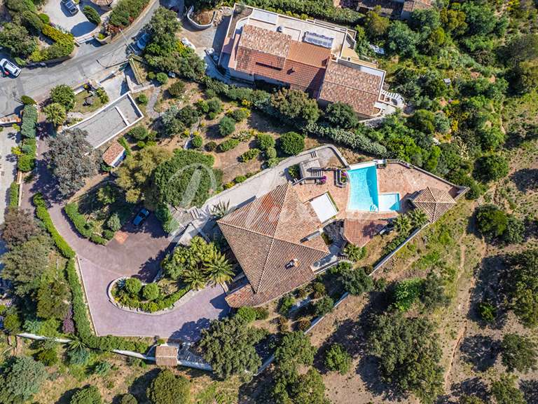 Villa with Sea view Roquebrune-sur-Argens - 6 bedrooms - 220m²