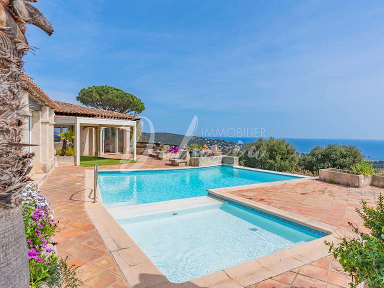 Villa with Sea view Roquebrune-sur-Argens - 6 bedrooms - 220m²