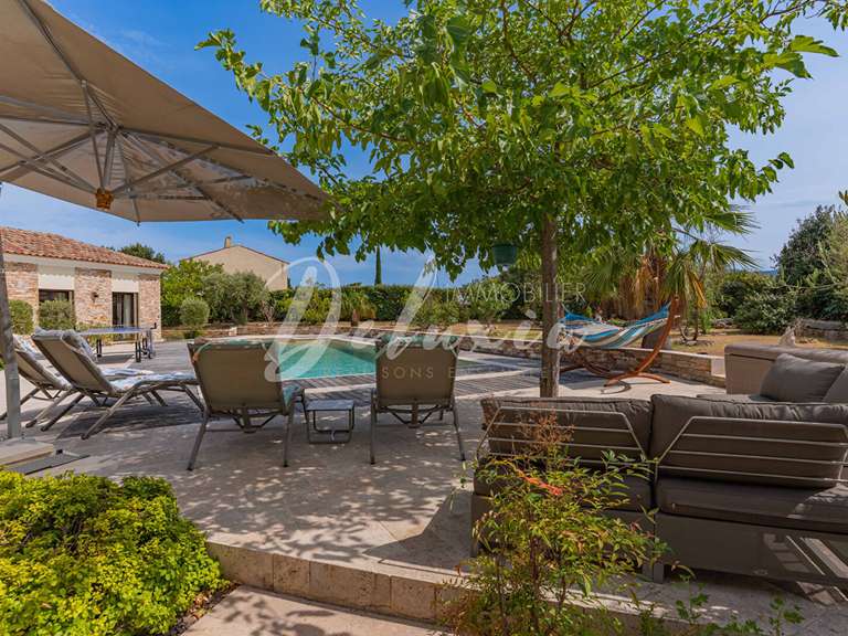 Villa Roquebrune-sur-Argens - 3 bedrooms - 228m²