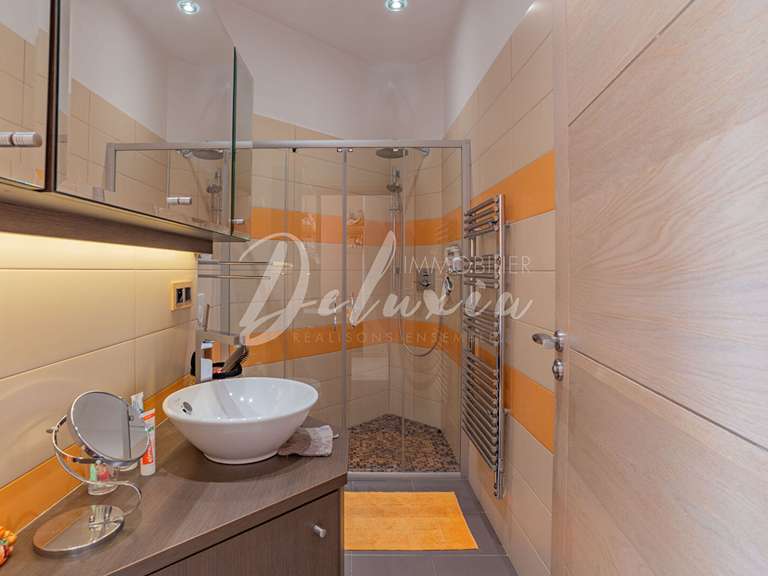 Villa Roquebrune-sur-Argens - 3 bedrooms - 228m²