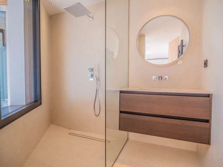 Villa Roquebrune-sur-Argens - 5 chambres - 260m²