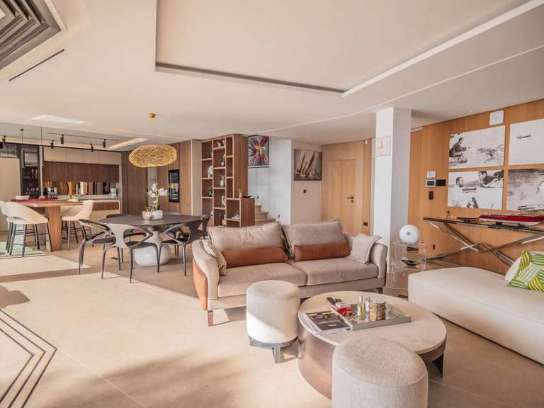 Villa Roquebrune-sur-Argens - 5 chambres - 260m²