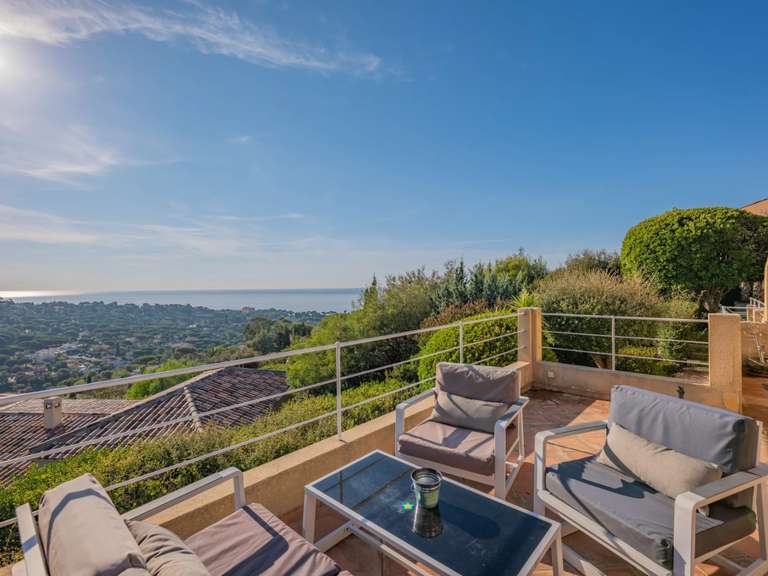 Villa avec Vue sur mer Roquebrune-sur-Argens - 4 chambres - 147m²