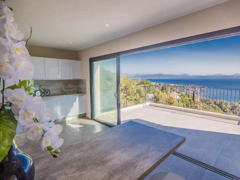 Villa avec Vue sur mer Roquebrune-sur-Argens - 5 chambres - 201m²