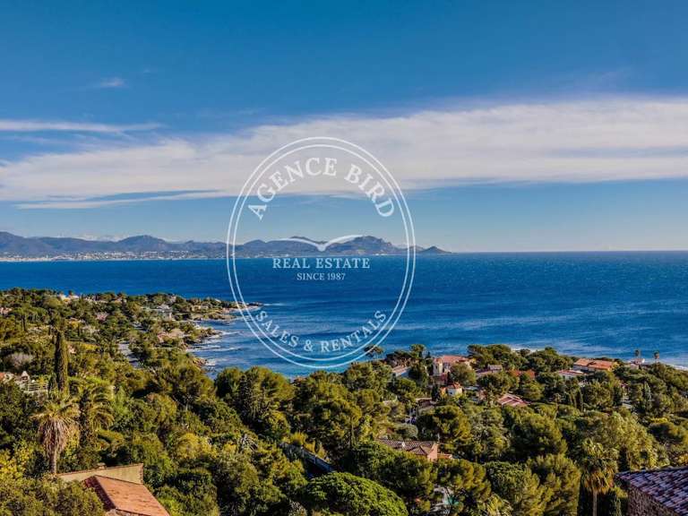 Villa with Sea view Roquebrune-sur-Argens - 5 bedrooms - 201m²