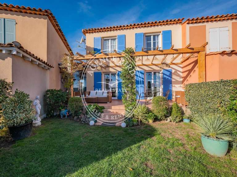 Villa with Sea view Roquebrune-sur-Argens - 3 bedrooms - 85m²