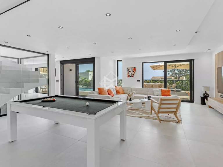 Villa with Sea view Roquebrune-sur-Argens - 4 bedrooms - 247m²