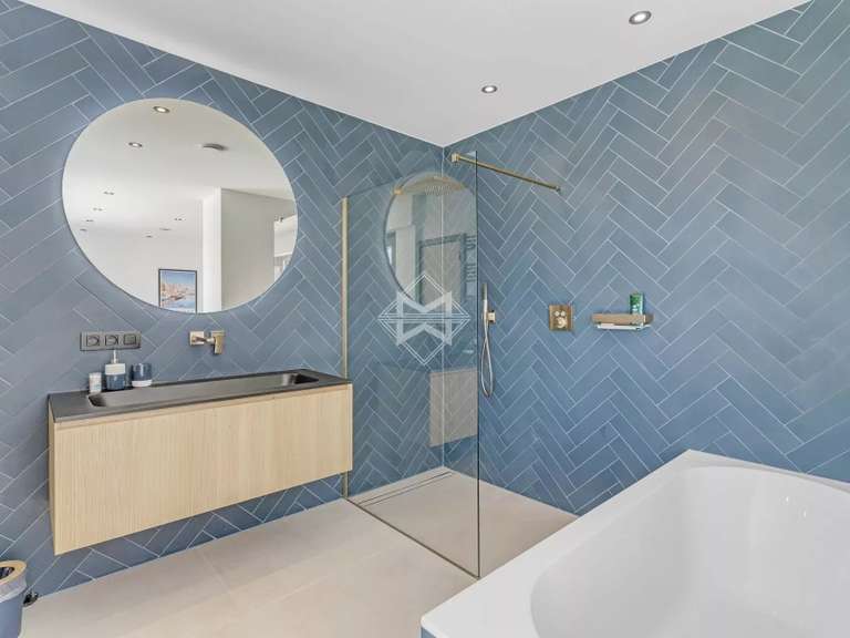 Villa with Sea view Roquebrune-sur-Argens - 4 bedrooms - 247m²