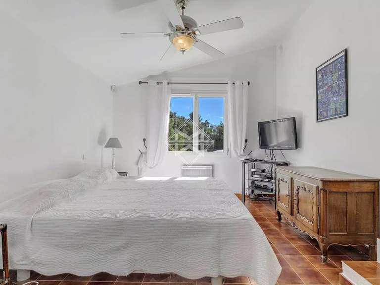 Villa with Sea view Roquebrune-sur-Argens - 6 bedrooms - 225m²