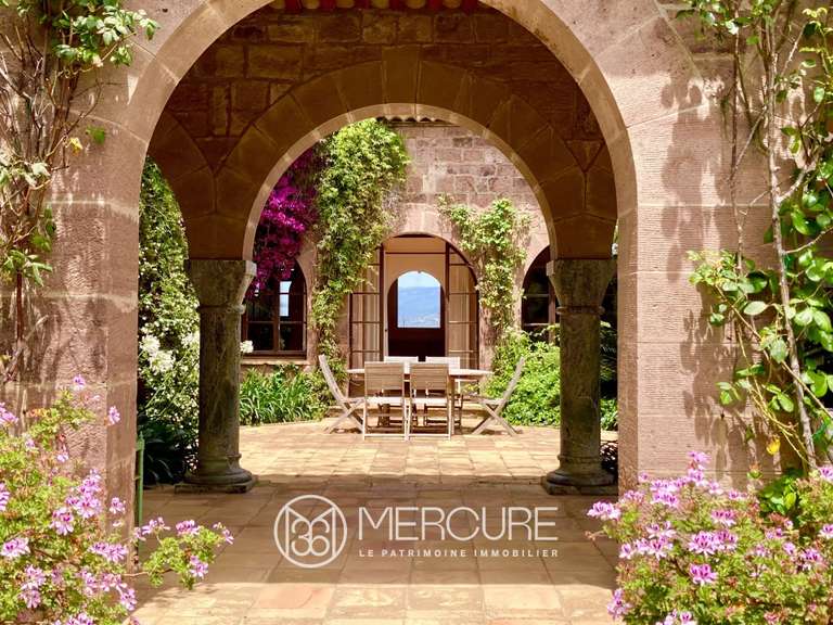 Villa Roquebrune-sur-Argens - 8 bedrooms - 280m²