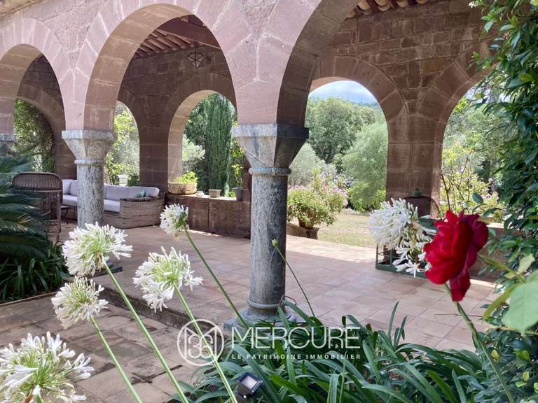 Villa Roquebrune-sur-Argens - 8 bedrooms - 280m²