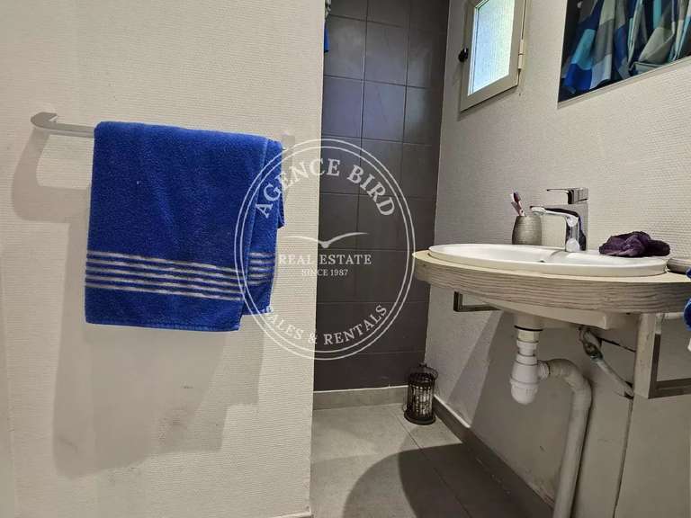 Villa Roquebrune-sur-Argens - 4 bedrooms - 300m²