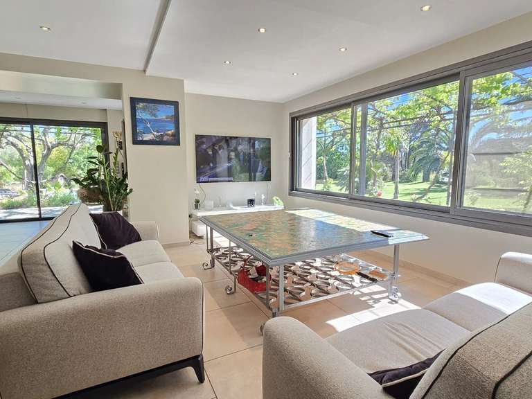 Villa Roquebrune-sur-Argens - 4 chambres - 300m²