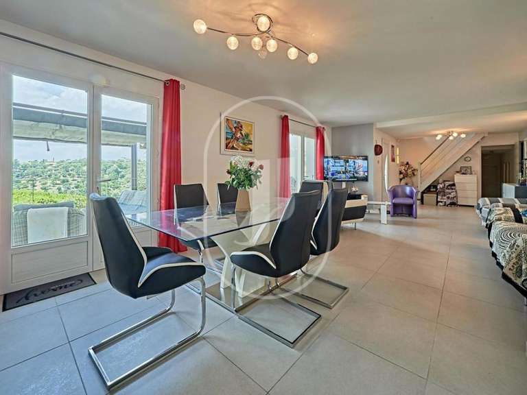 Villa with Sea view Roquebrune-sur-Argens - 4 bedrooms - 190m²