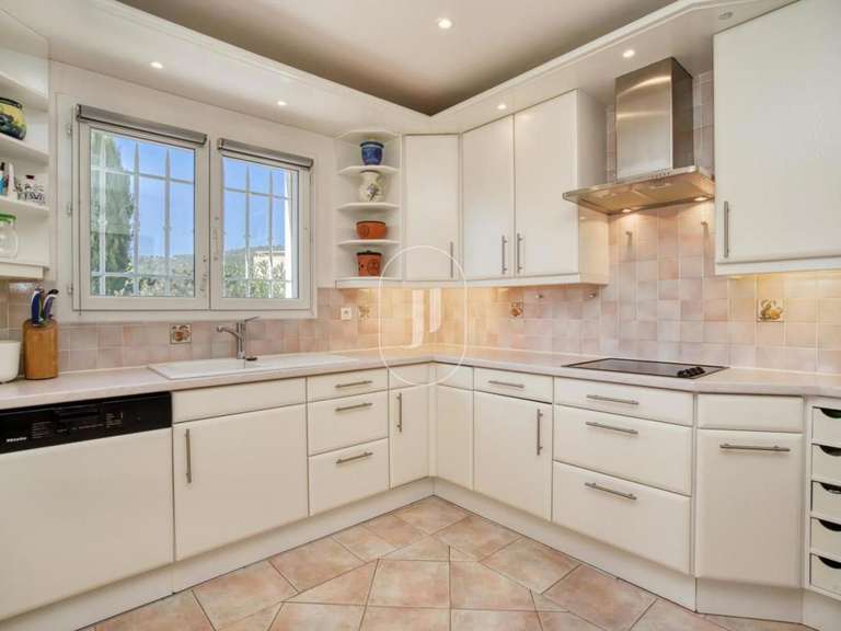 Villa with Sea view Roquebrune-sur-Argens - 4 bedrooms - 176m²