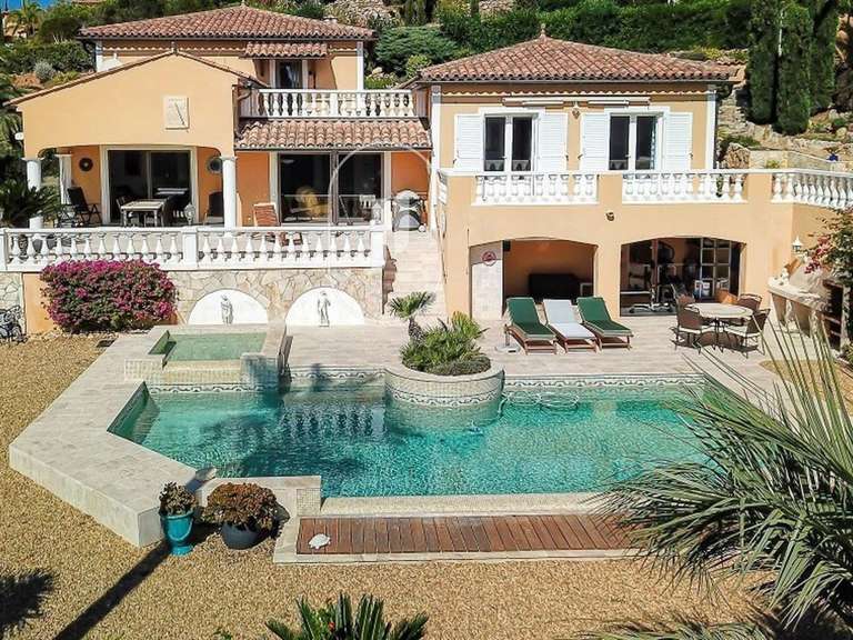 Villa avec Vue sur mer Roquebrune-sur-Argens - 4 chambres - 176m²