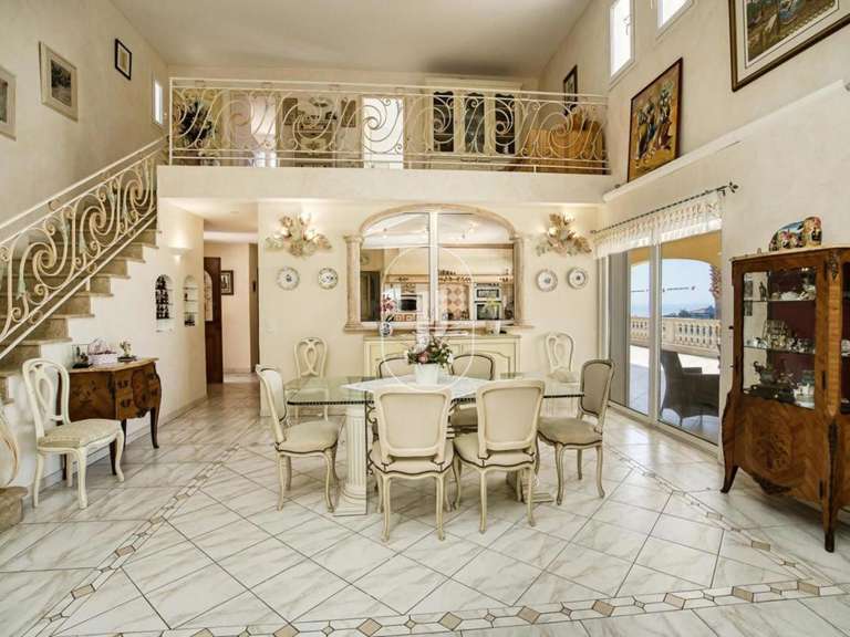 Villa with Sea view Roquebrune-sur-Argens - 4 bedrooms - 152m²