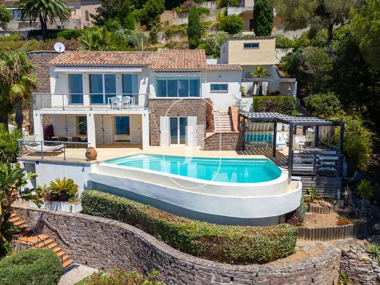 Villa with Sea view Roquebrune-sur-Argens - 3 bedrooms - 150m²